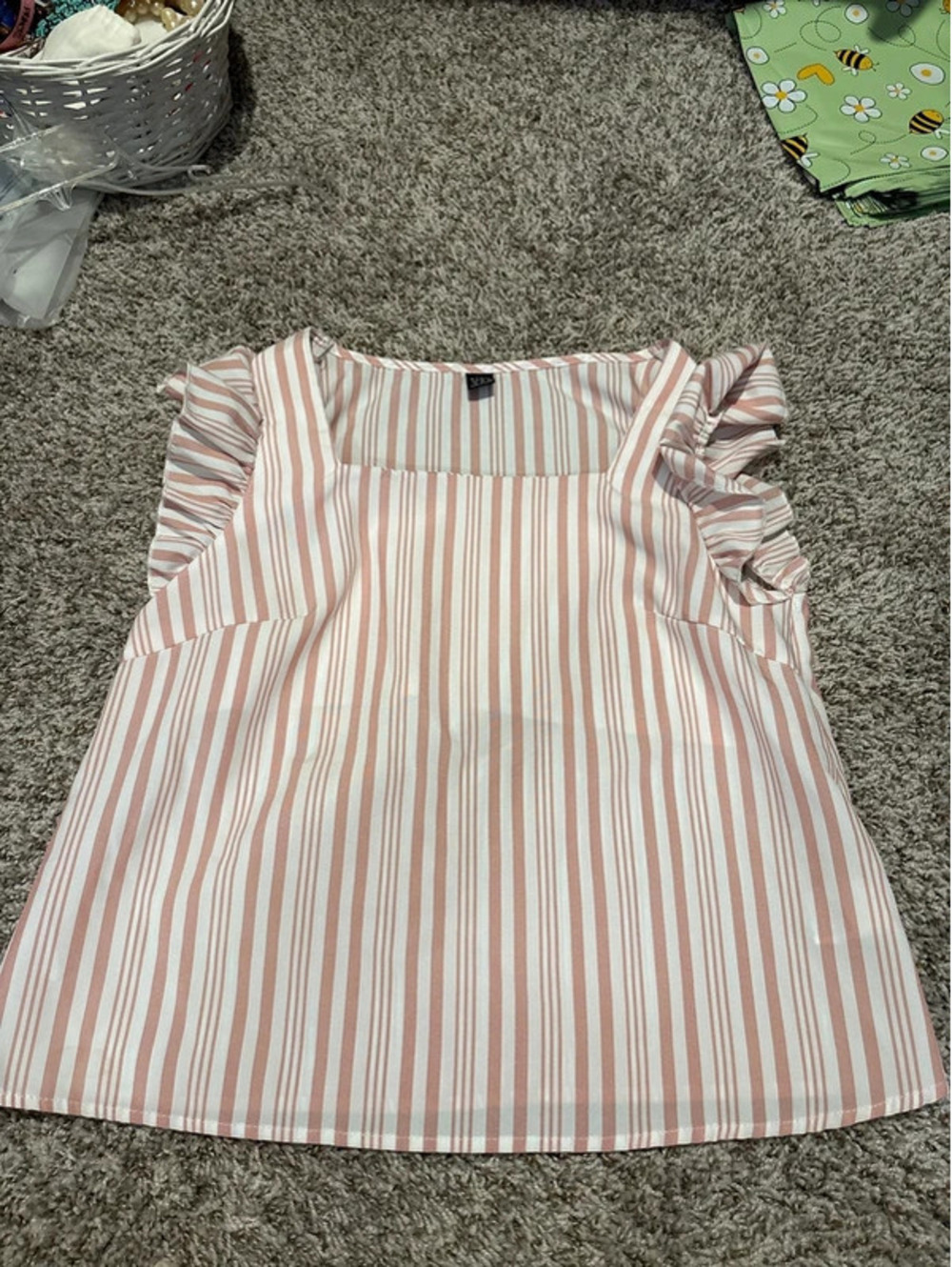 SHEIN Women's Pink Stripe Short Sleeve Shirt Size Medium EUC